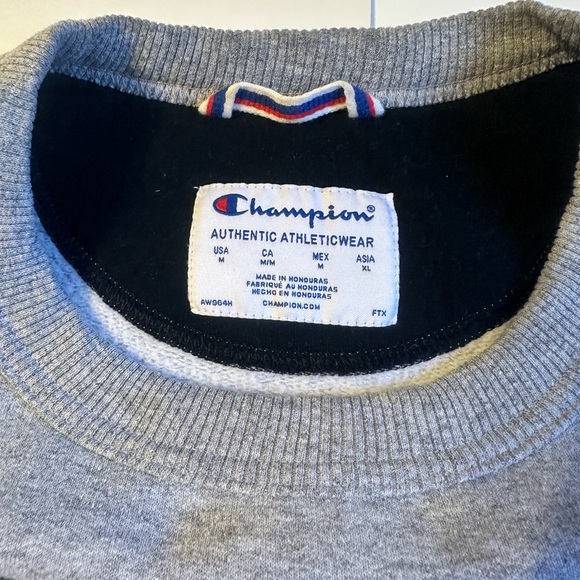 Champion Gray Crewneck Sweater with Iconic Branding - Picture 1 of 3